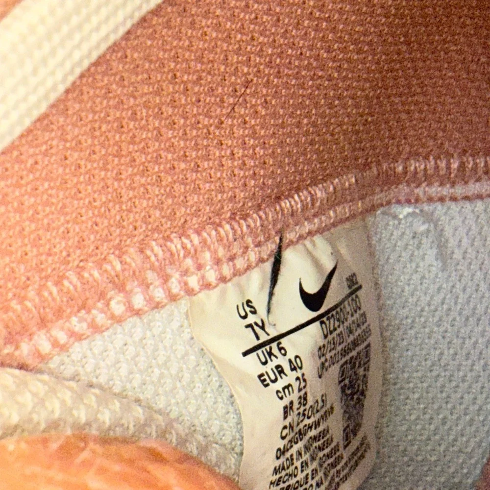 Nike Classic Blazer Mid 77 GS White Pink Guava Ice - Size 7Y or 8.5 Women's